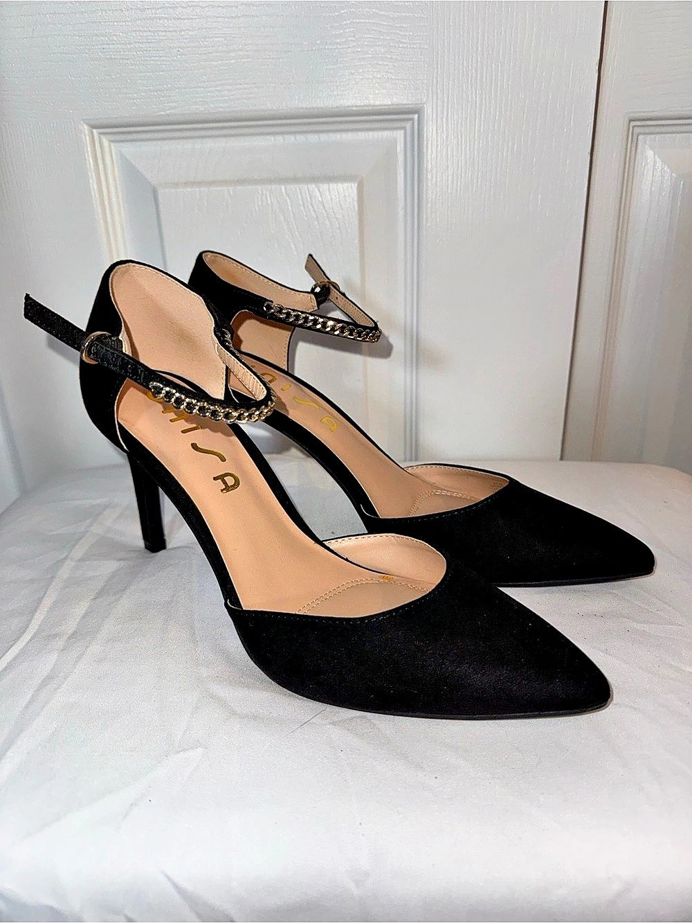 Unisa Women's Yadira Pumps